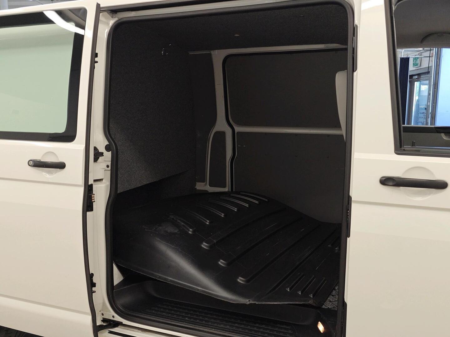 VOLKSWAGEN Transporter 2015