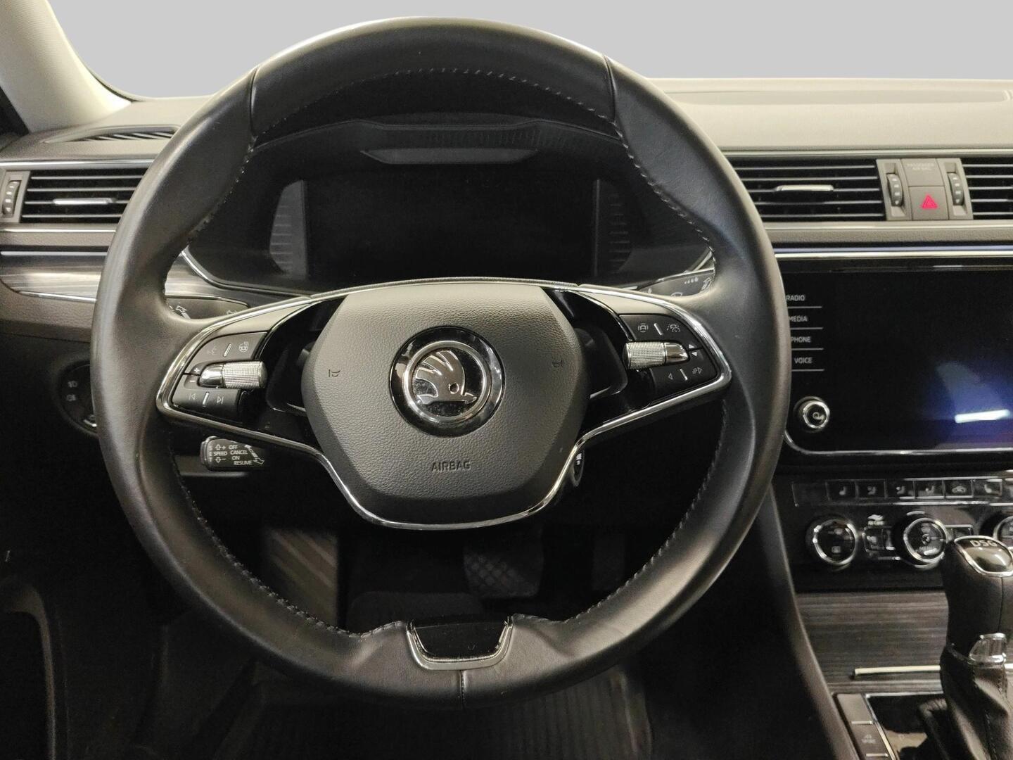 SKODA Superb 2021