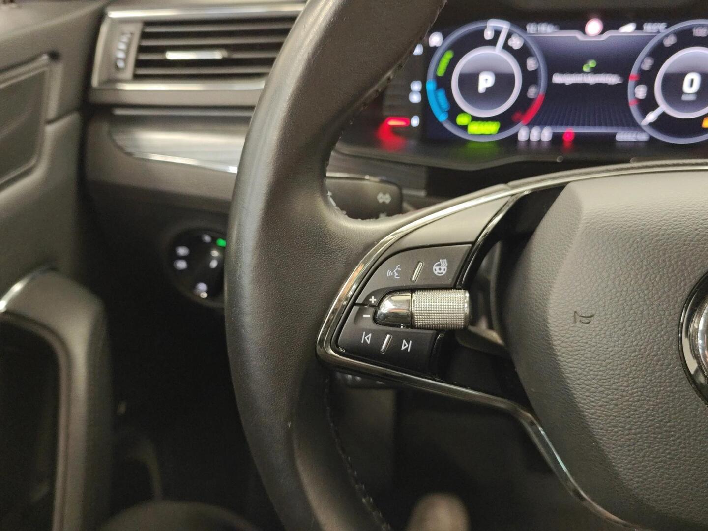 SKODA Superb 2021