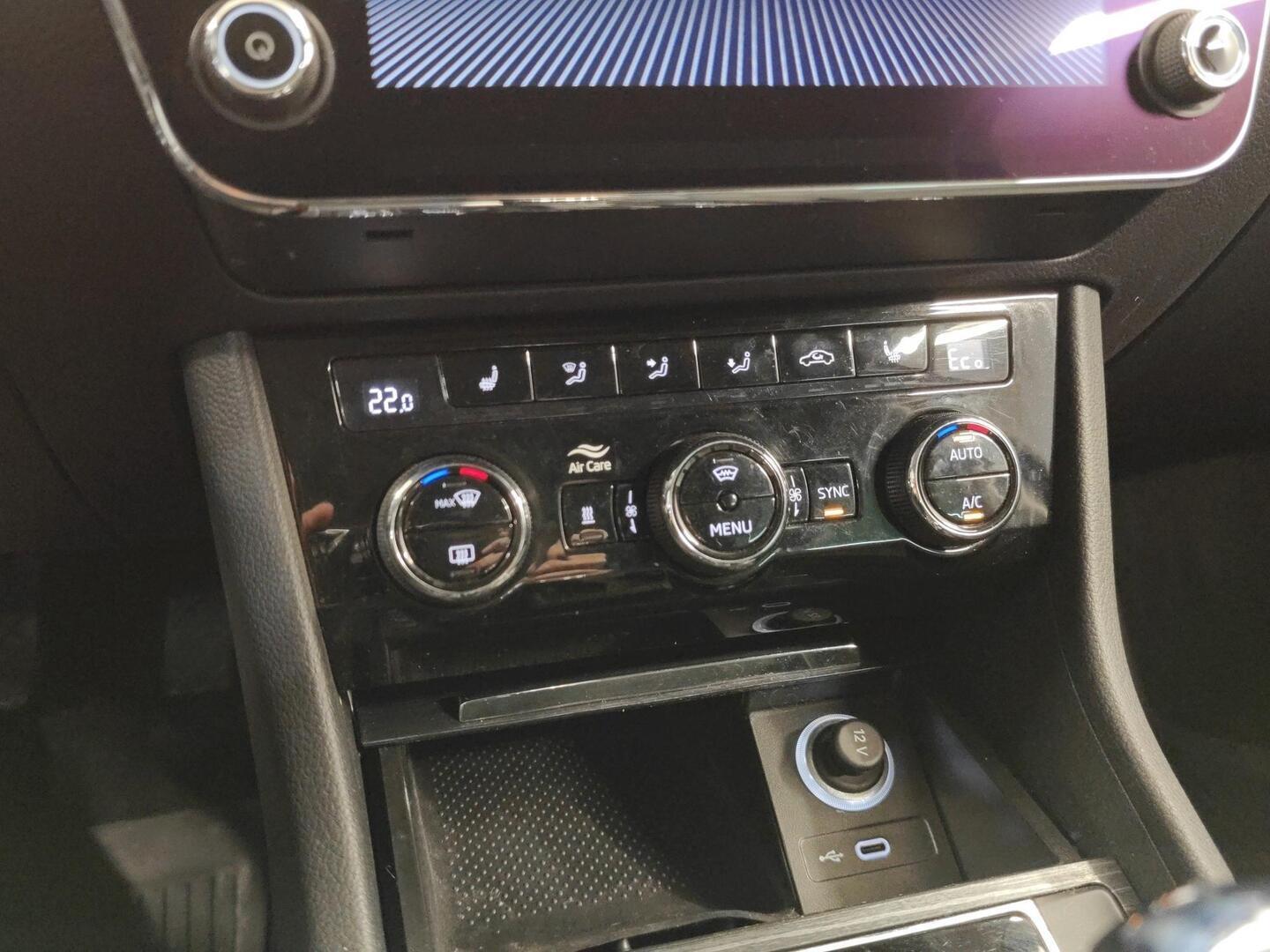 SKODA Superb 2021