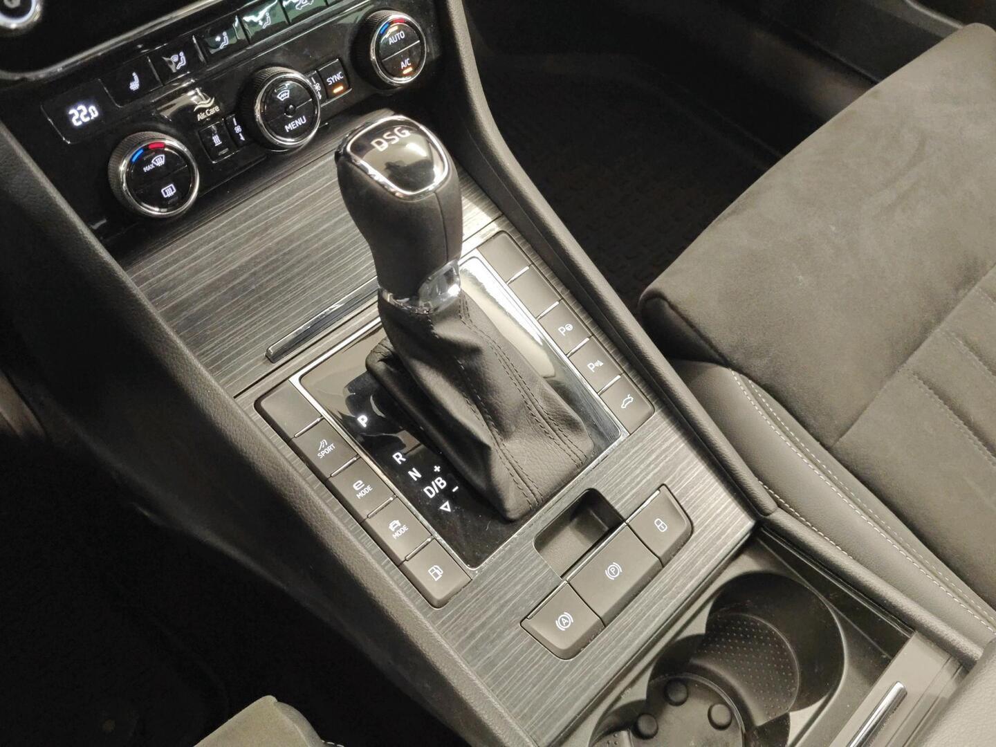 SKODA Superb 2021