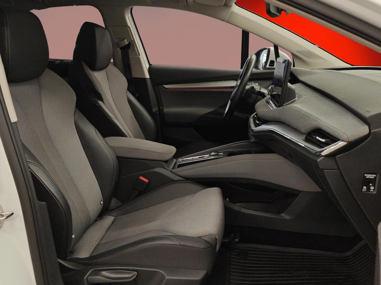 SKODA Enyaq 2024