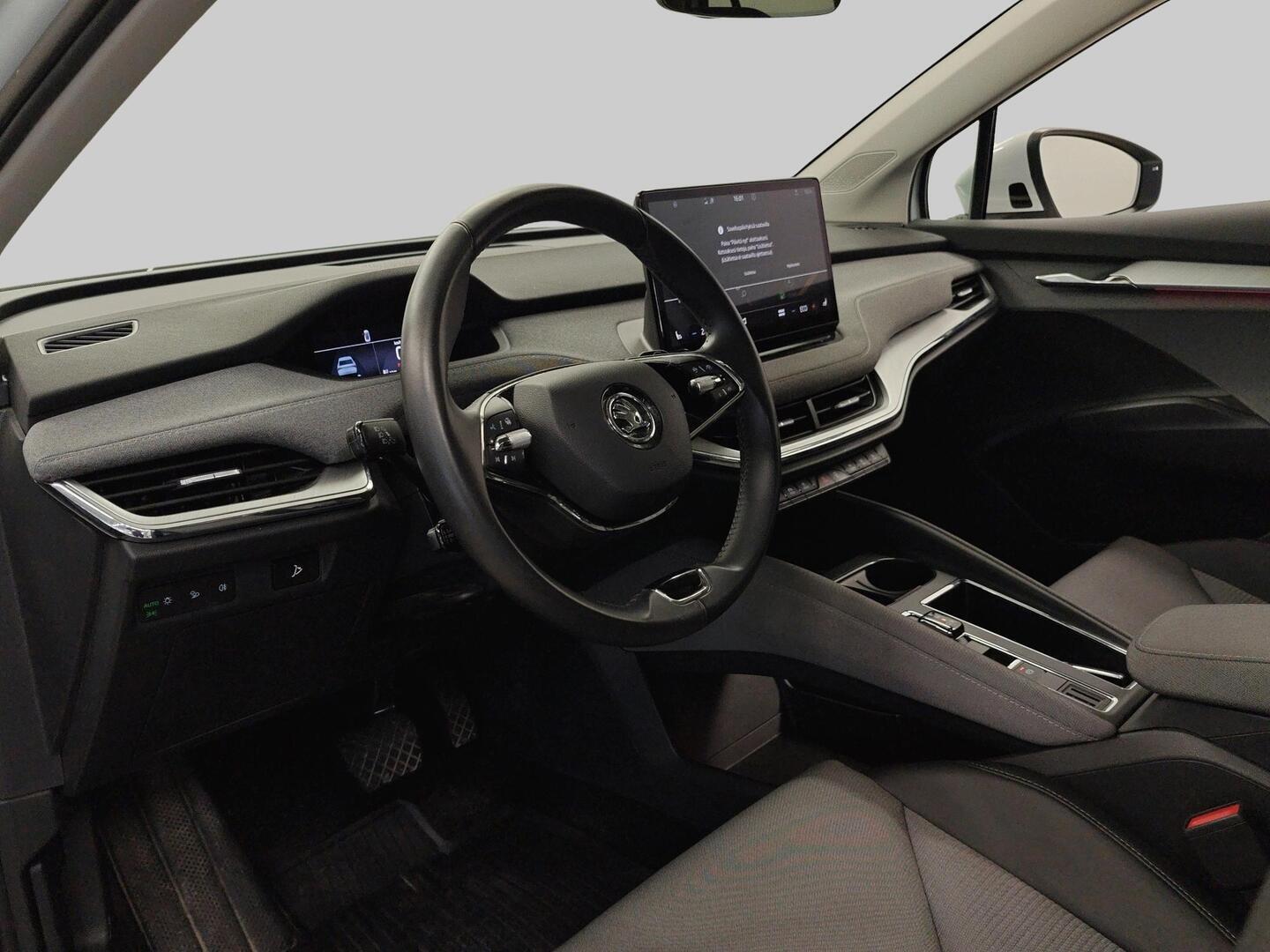 SKODA Enyaq 2024