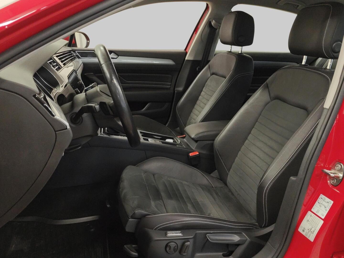 VOLKSWAGEN Passat 2021