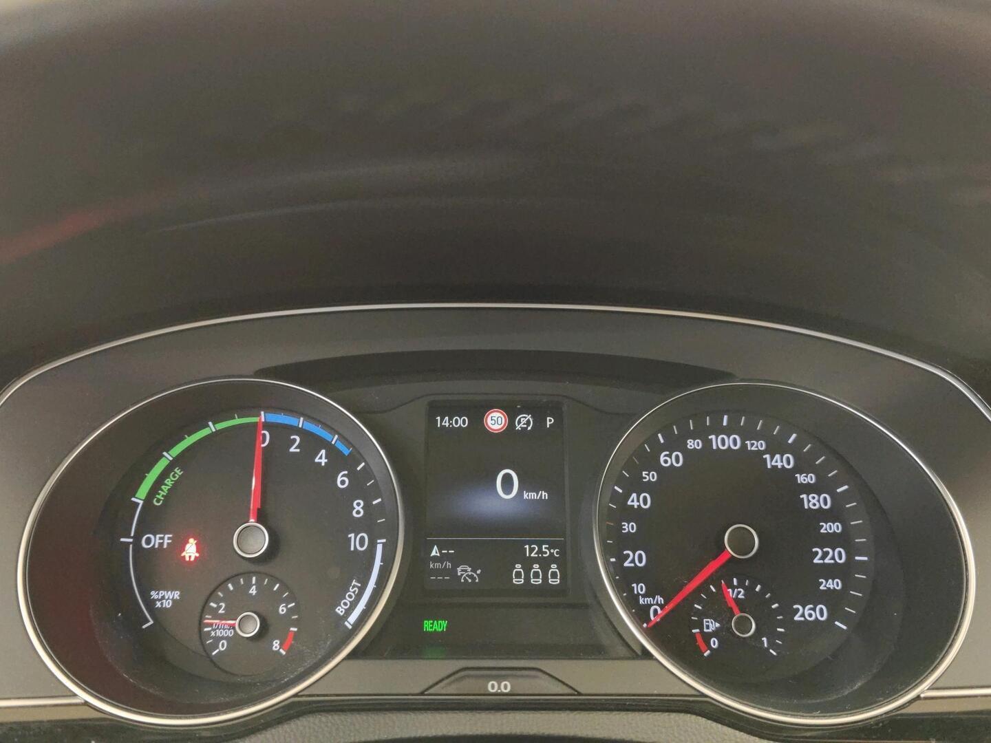 VOLKSWAGEN Passat 2021