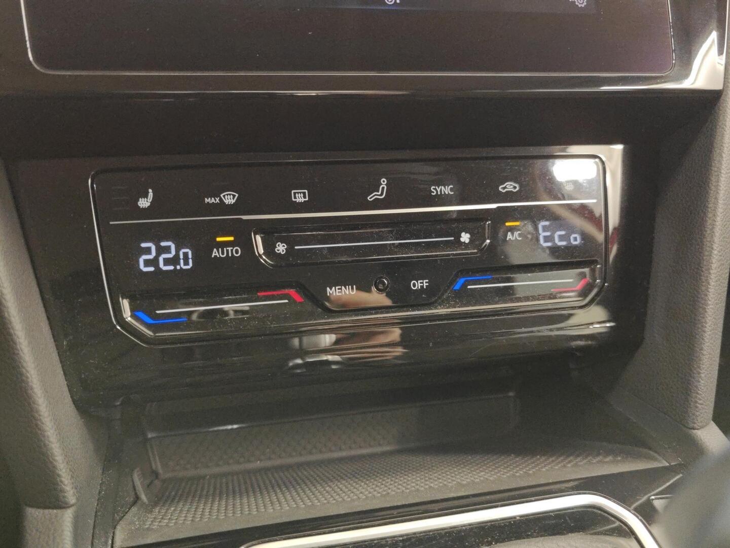 VOLKSWAGEN Passat 2021