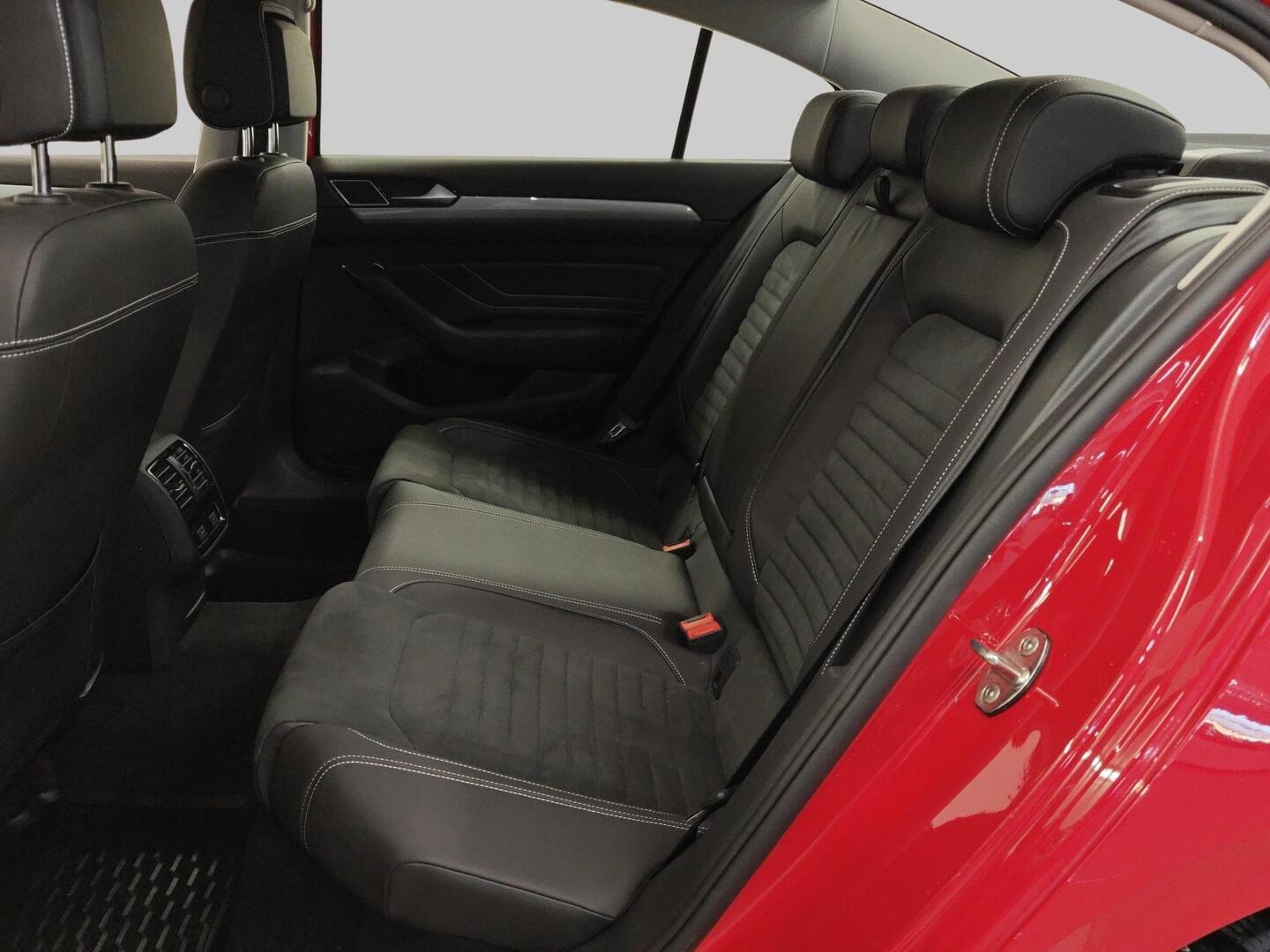 VOLKSWAGEN Passat 2021