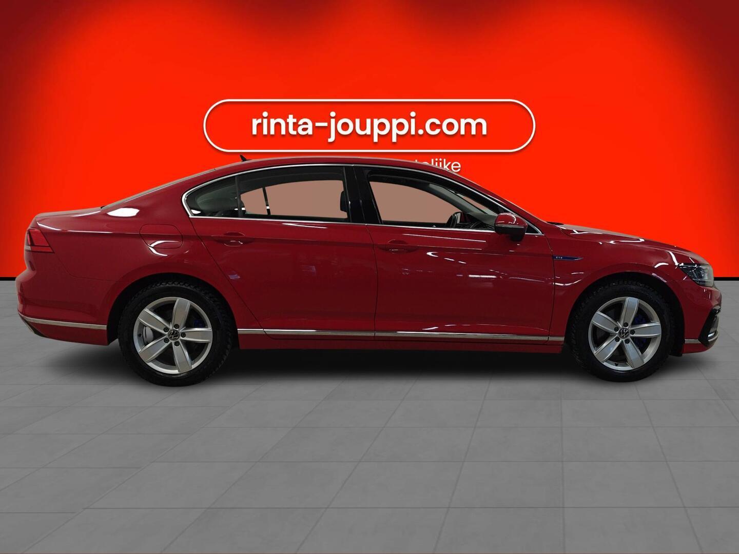 VOLKSWAGEN Passat 2021