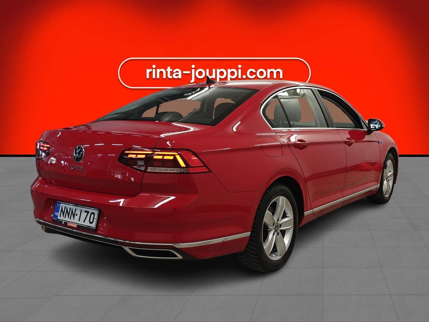 VOLKSWAGEN Passat 2021