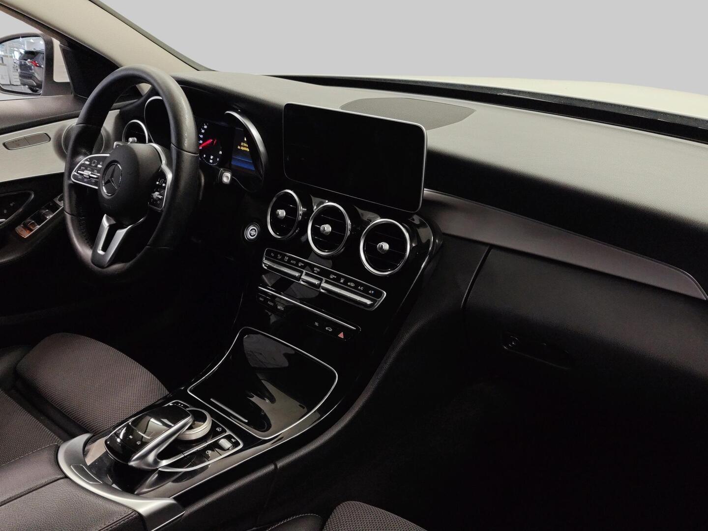 MERCEDES-BENZ C 2019