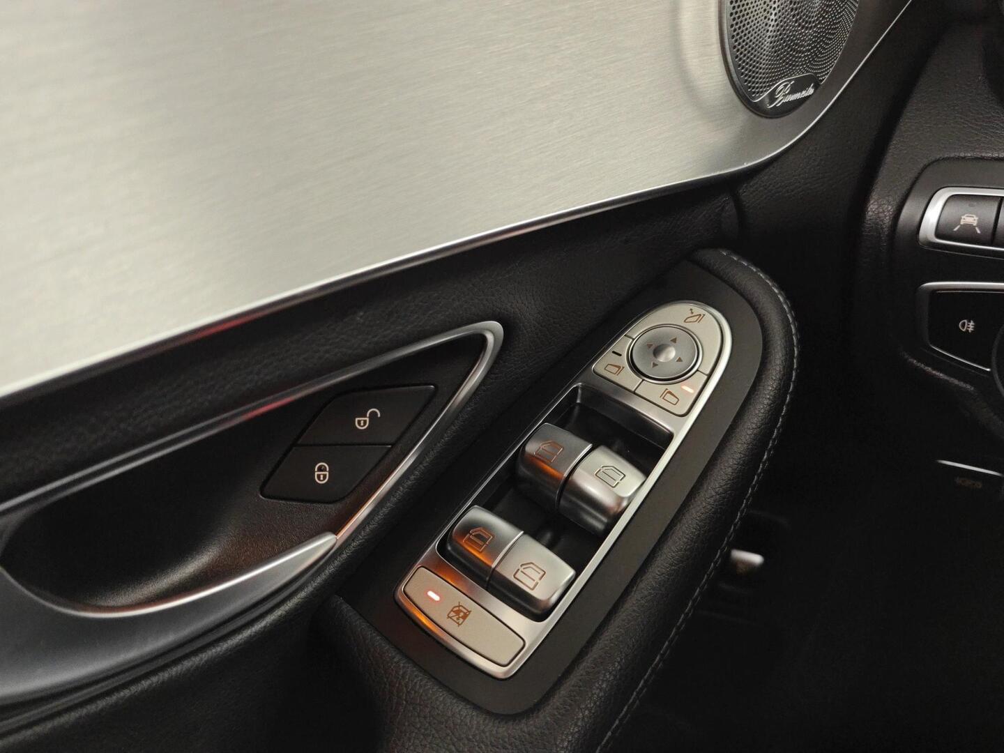 MERCEDES-BENZ C 2019