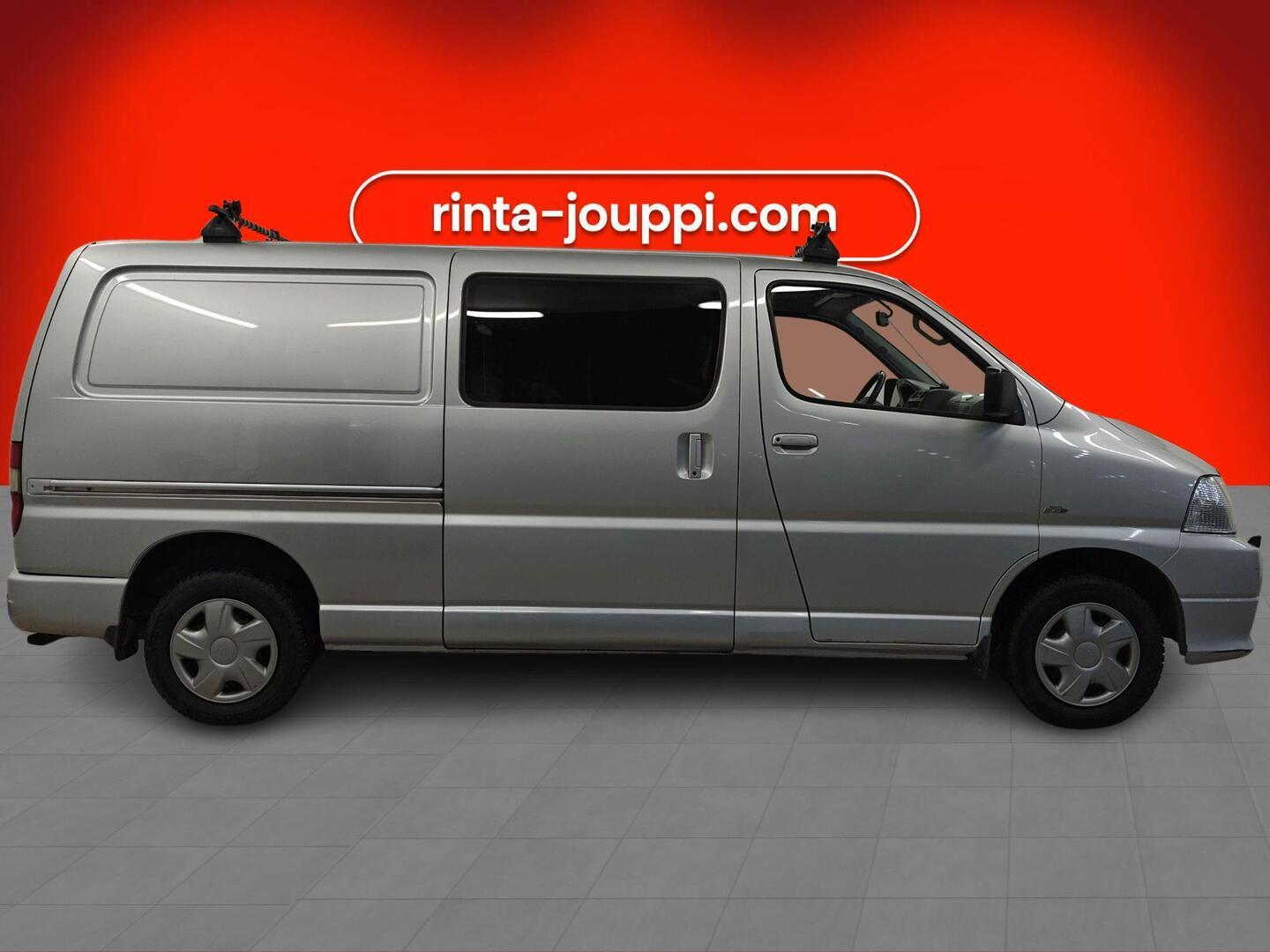 TOYOTA HIACE 2006