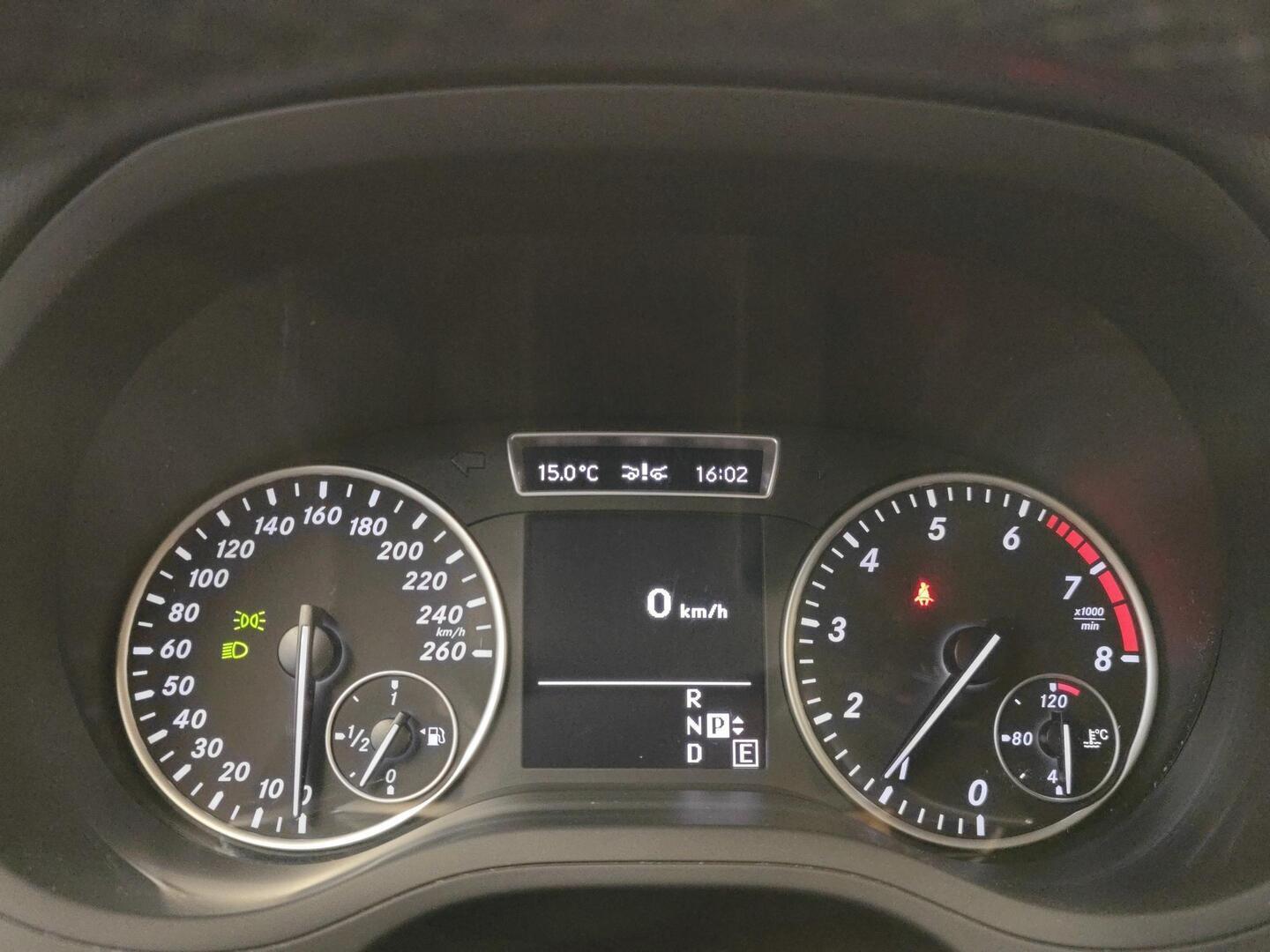 MERCEDES-BENZ B 2013