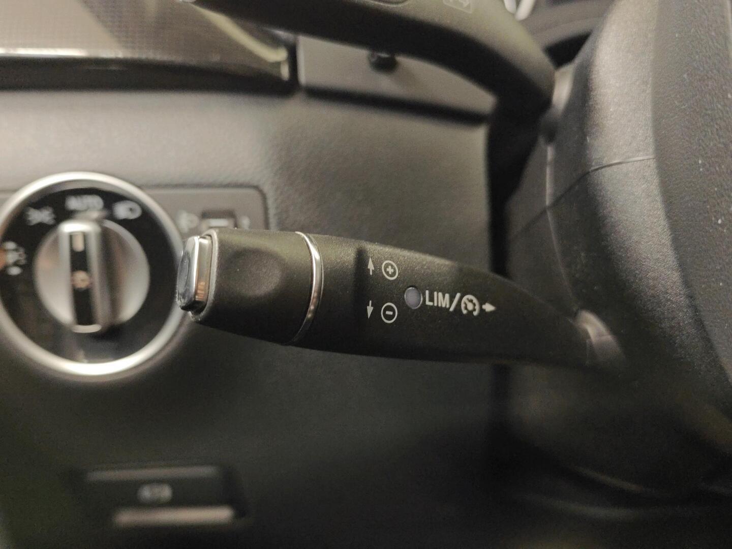 MERCEDES-BENZ B 2013