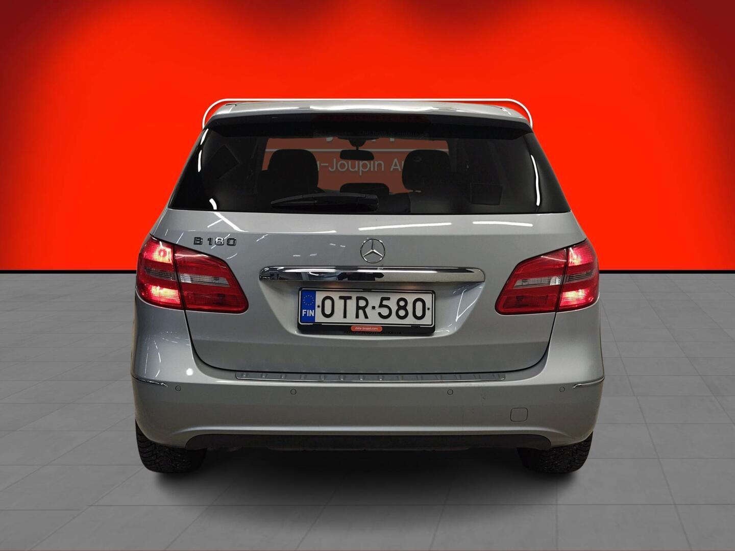 MERCEDES-BENZ B 2013