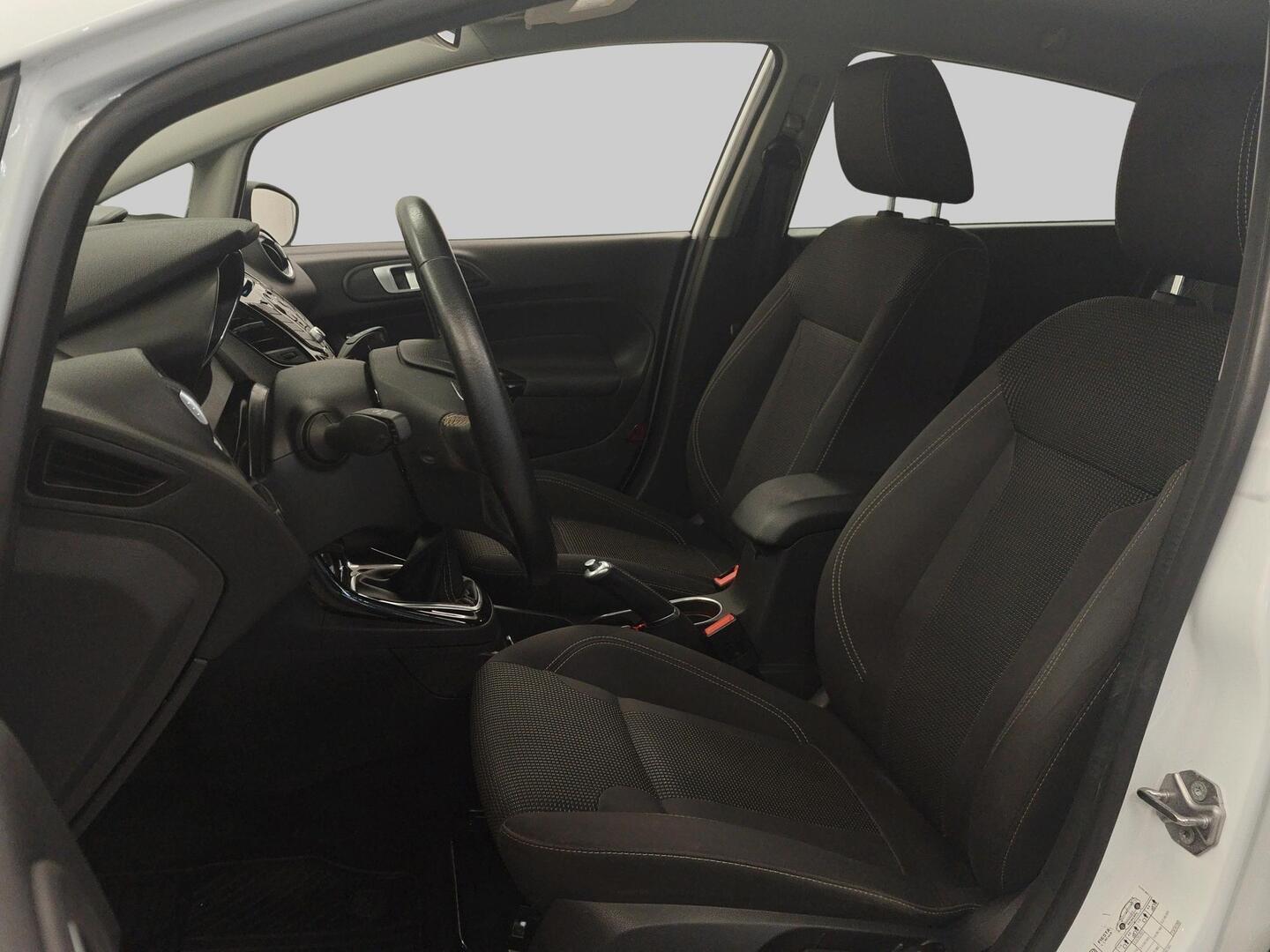 FORD Fiesta 2016