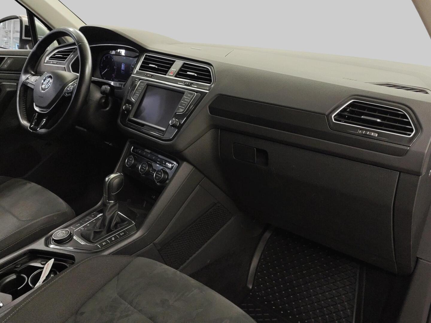 VOLKSWAGEN Tiguan 2017