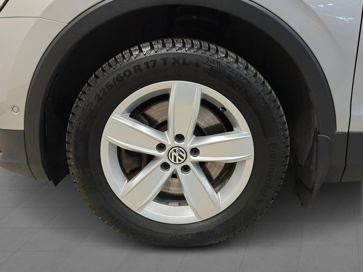 VOLKSWAGEN Tiguan 2017