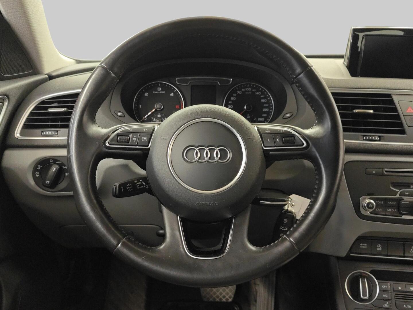 AUDI Q3 2017