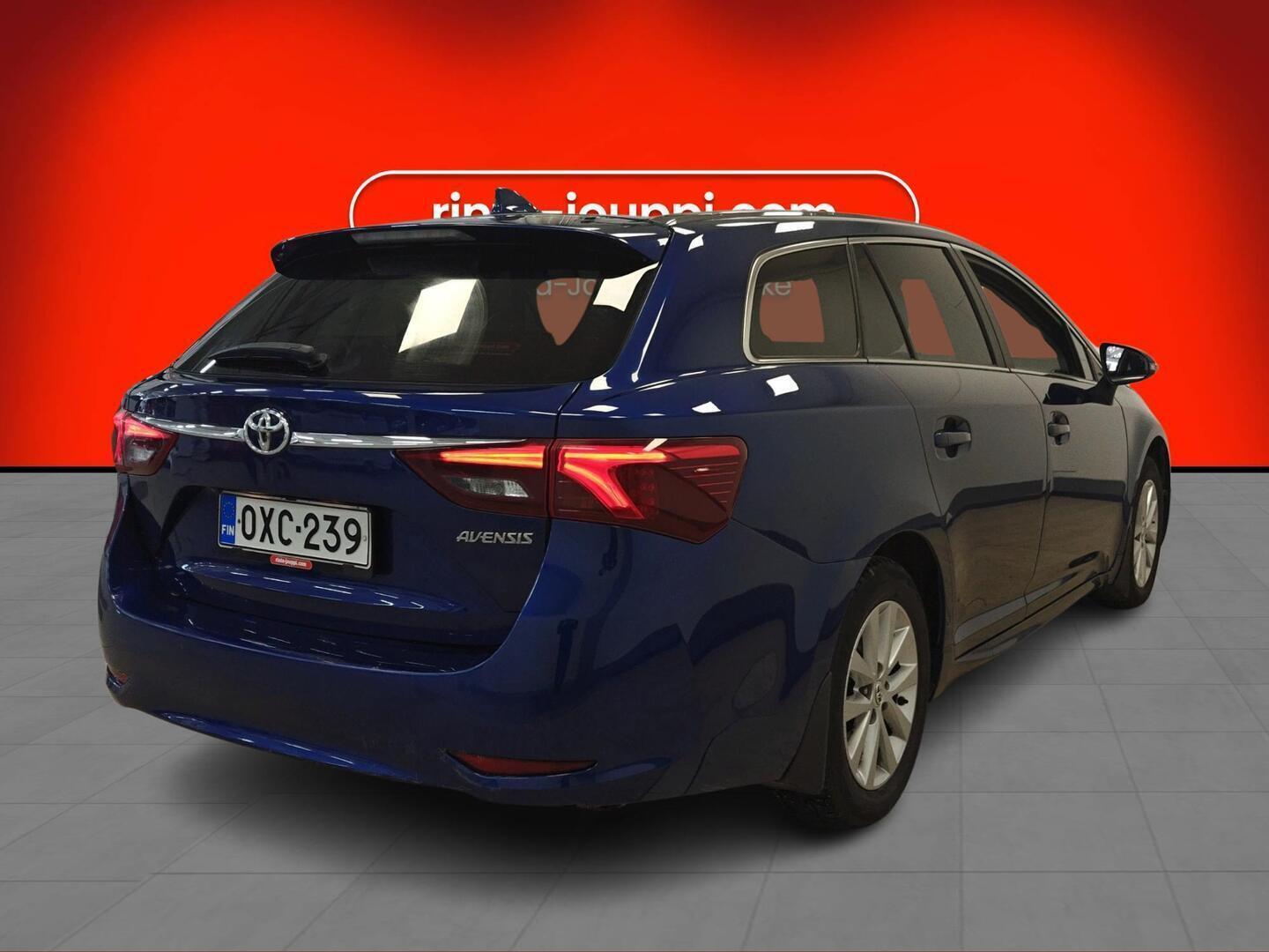 TOYOTA Avensis 2018