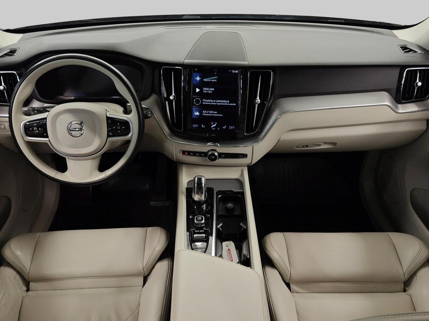 VOLVO XC60 2018