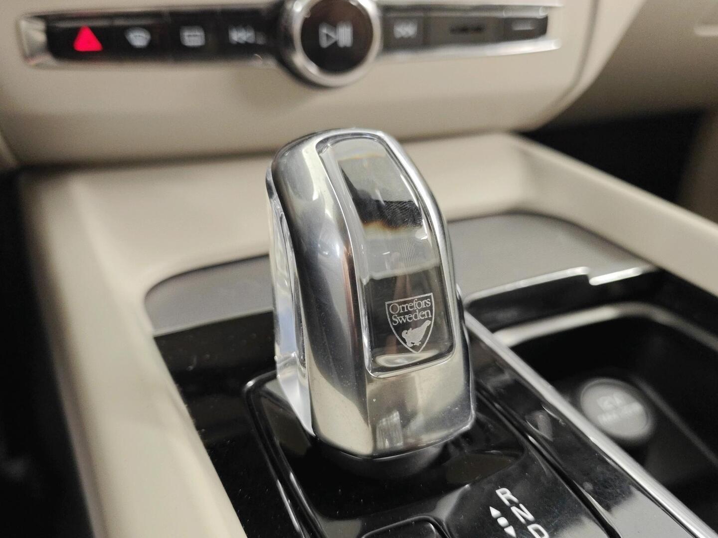 VOLVO XC60 2018