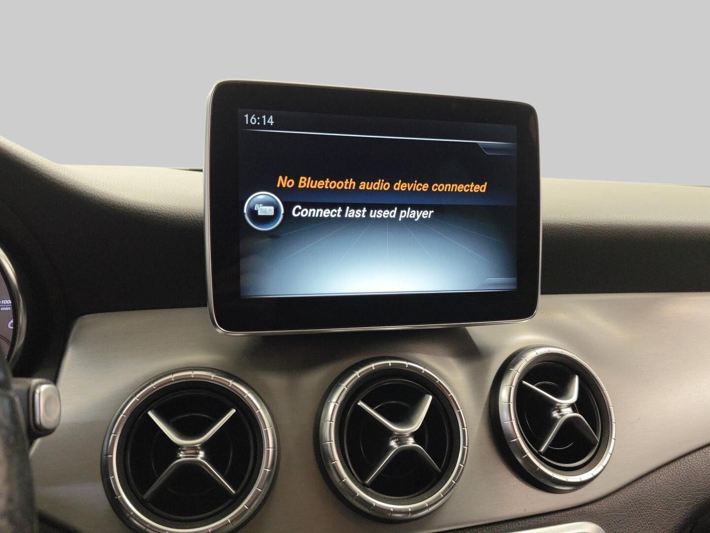 MERCEDES-BENZ CLA 2016