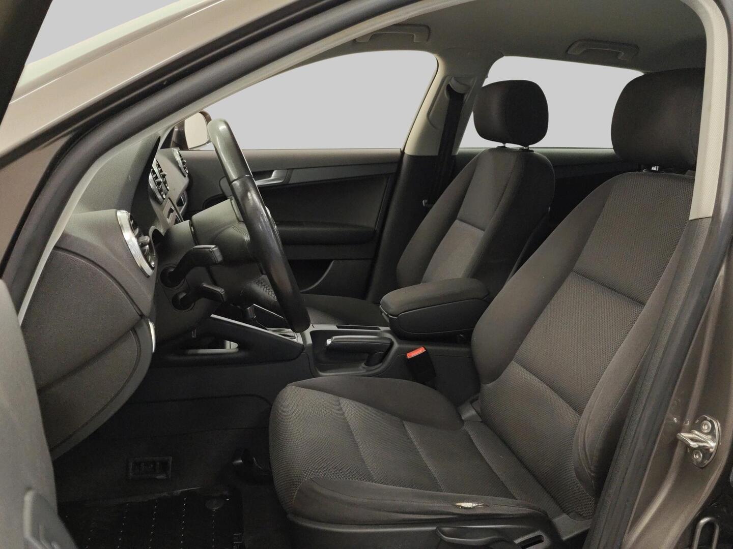 AUDI A3 2011