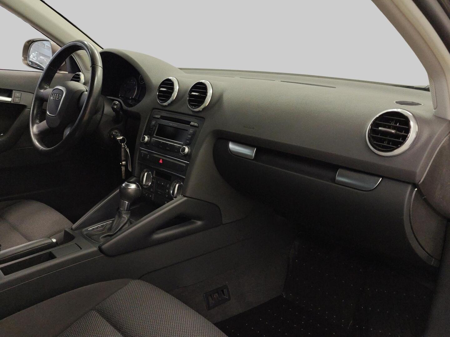 AUDI A3 2011