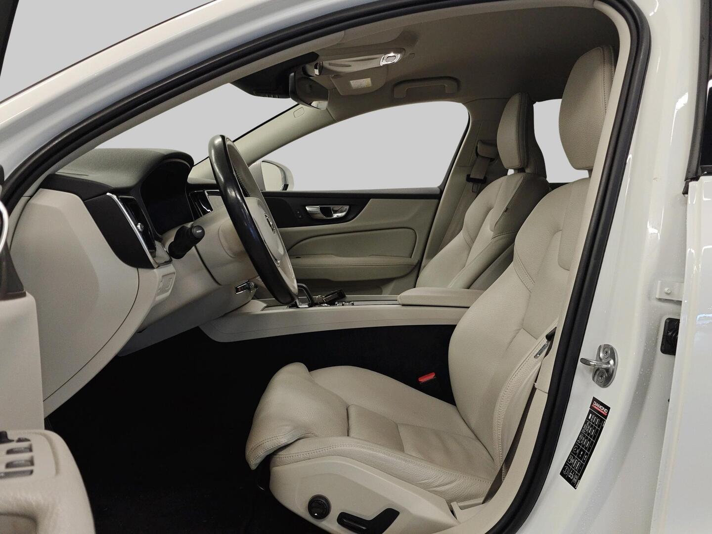 VOLVO V60 Cross Country 2022