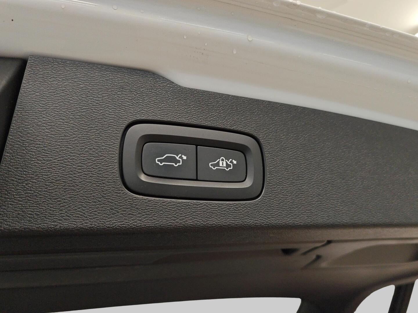 VOLVO V60 Cross Country 2022