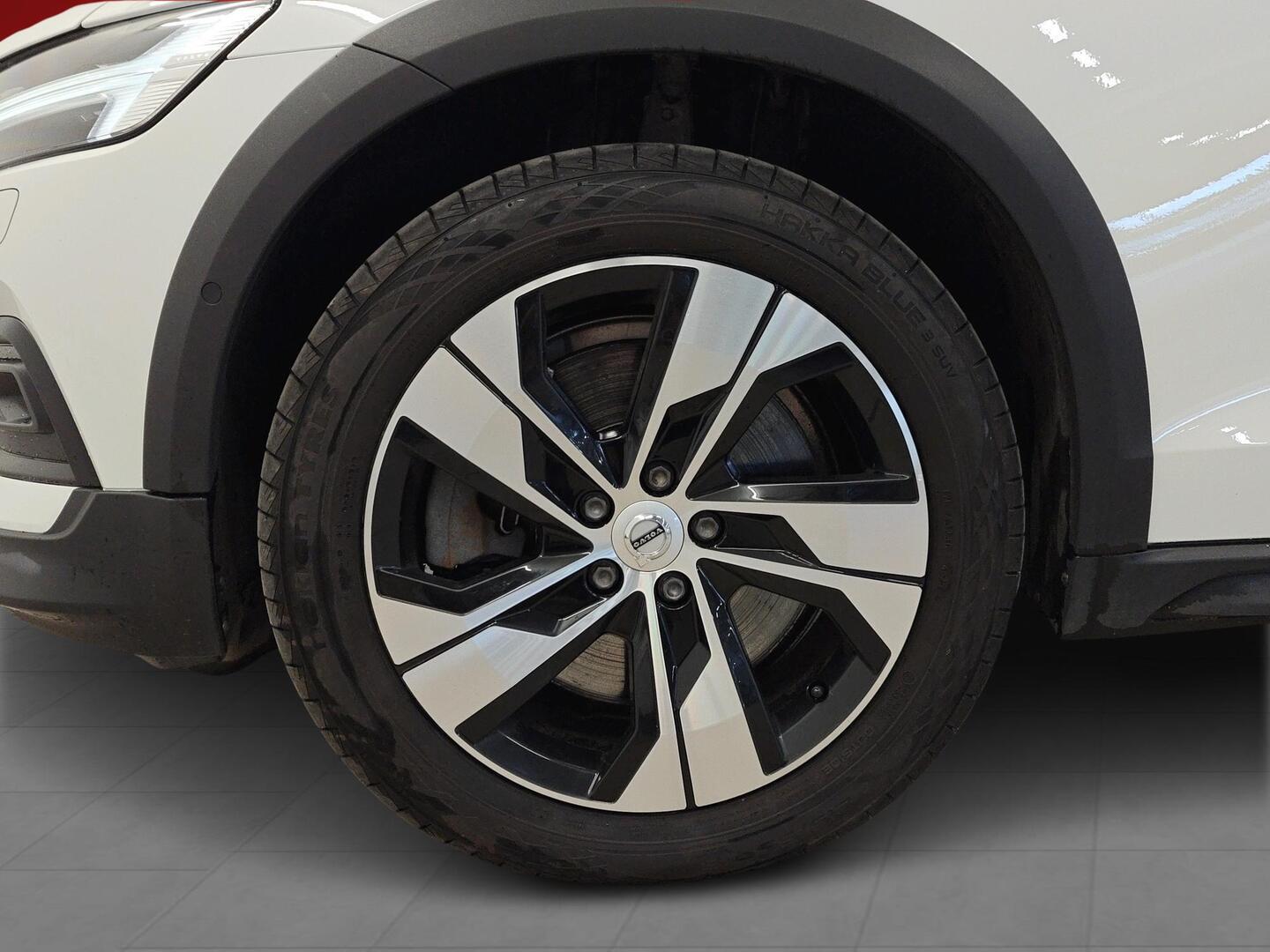 VOLVO V60 Cross Country 2022
