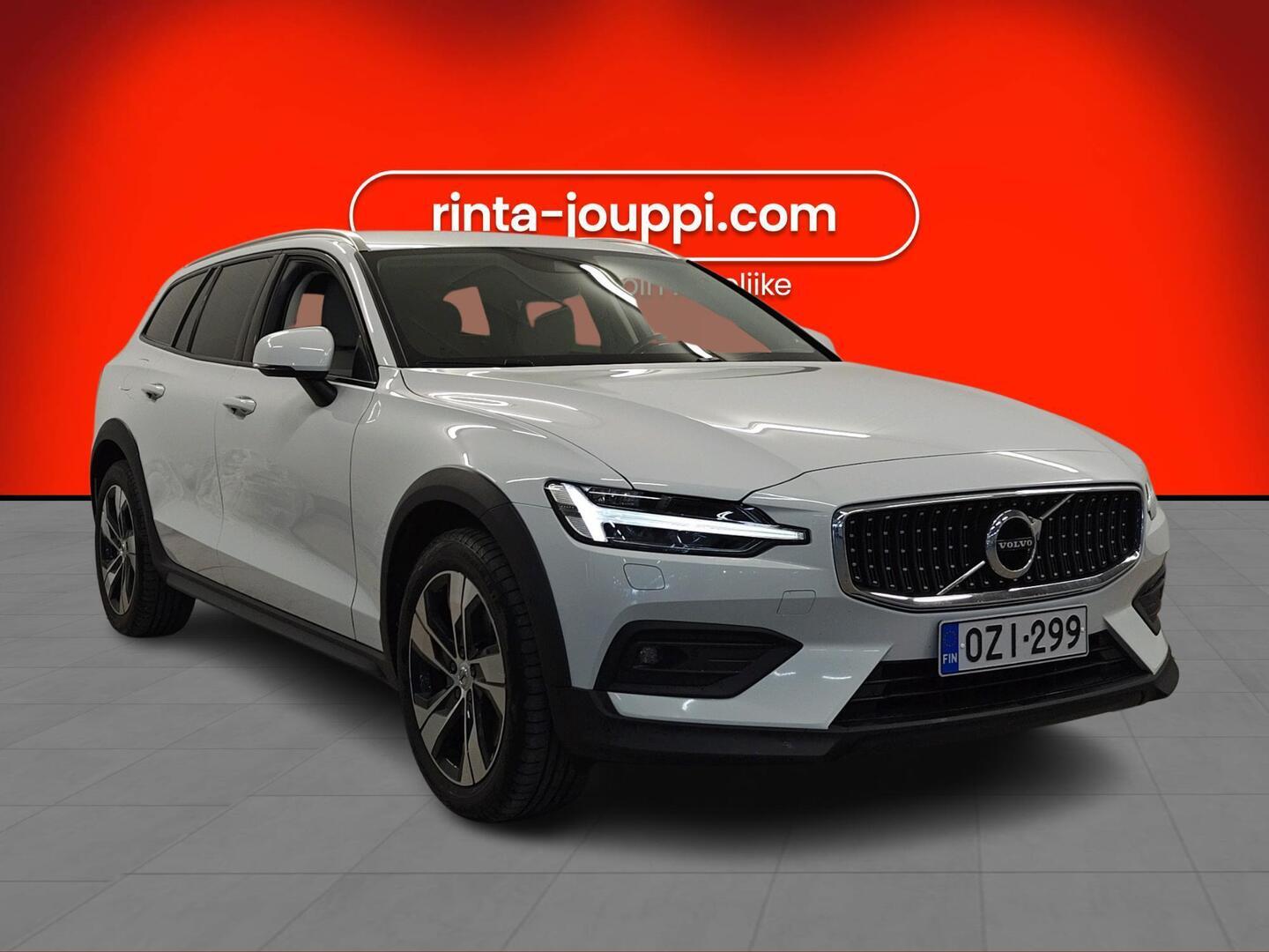 VOLVO V60 Cross Country 2022