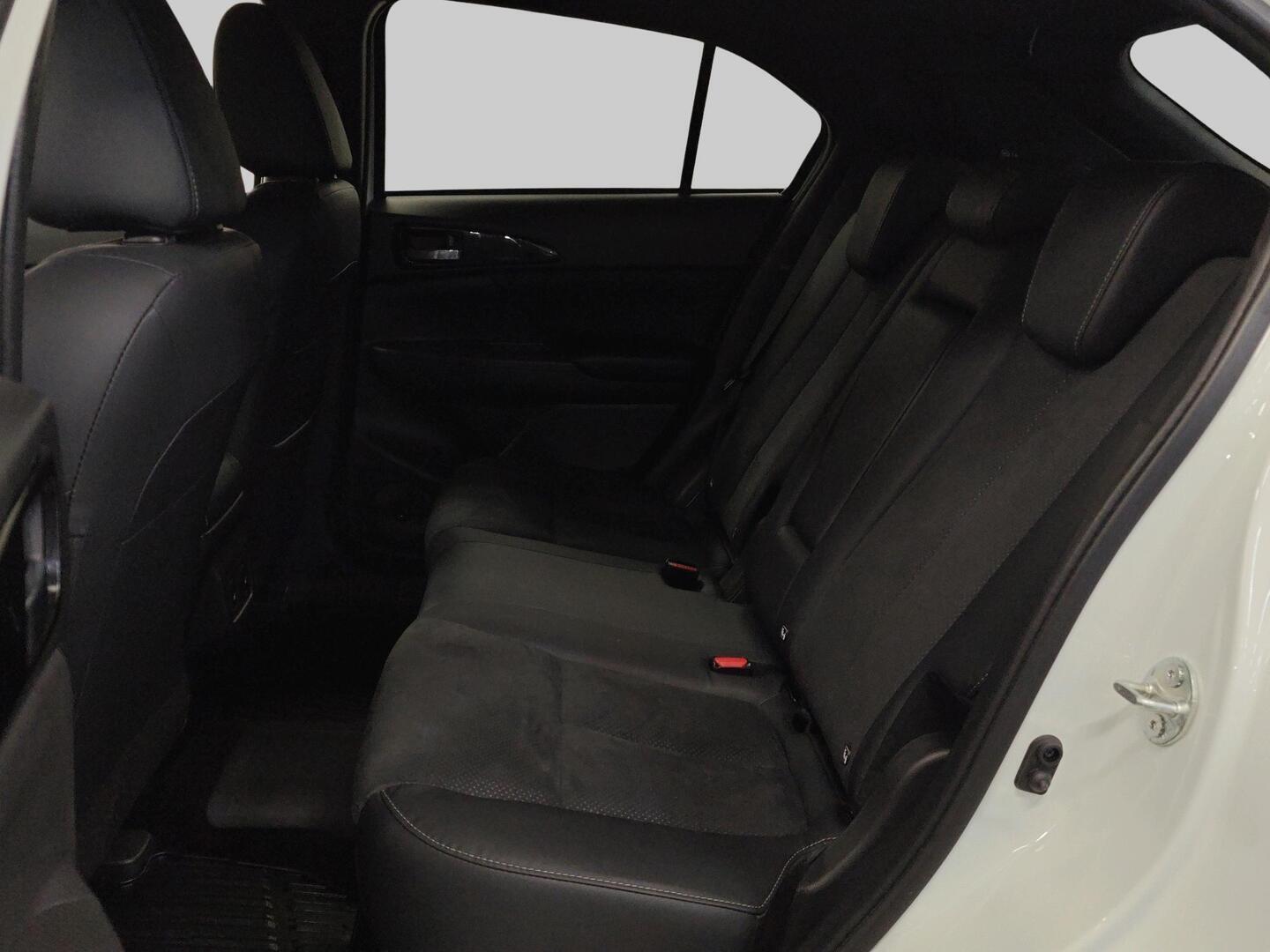 MITSUBISHI Eclipse Cross 2023