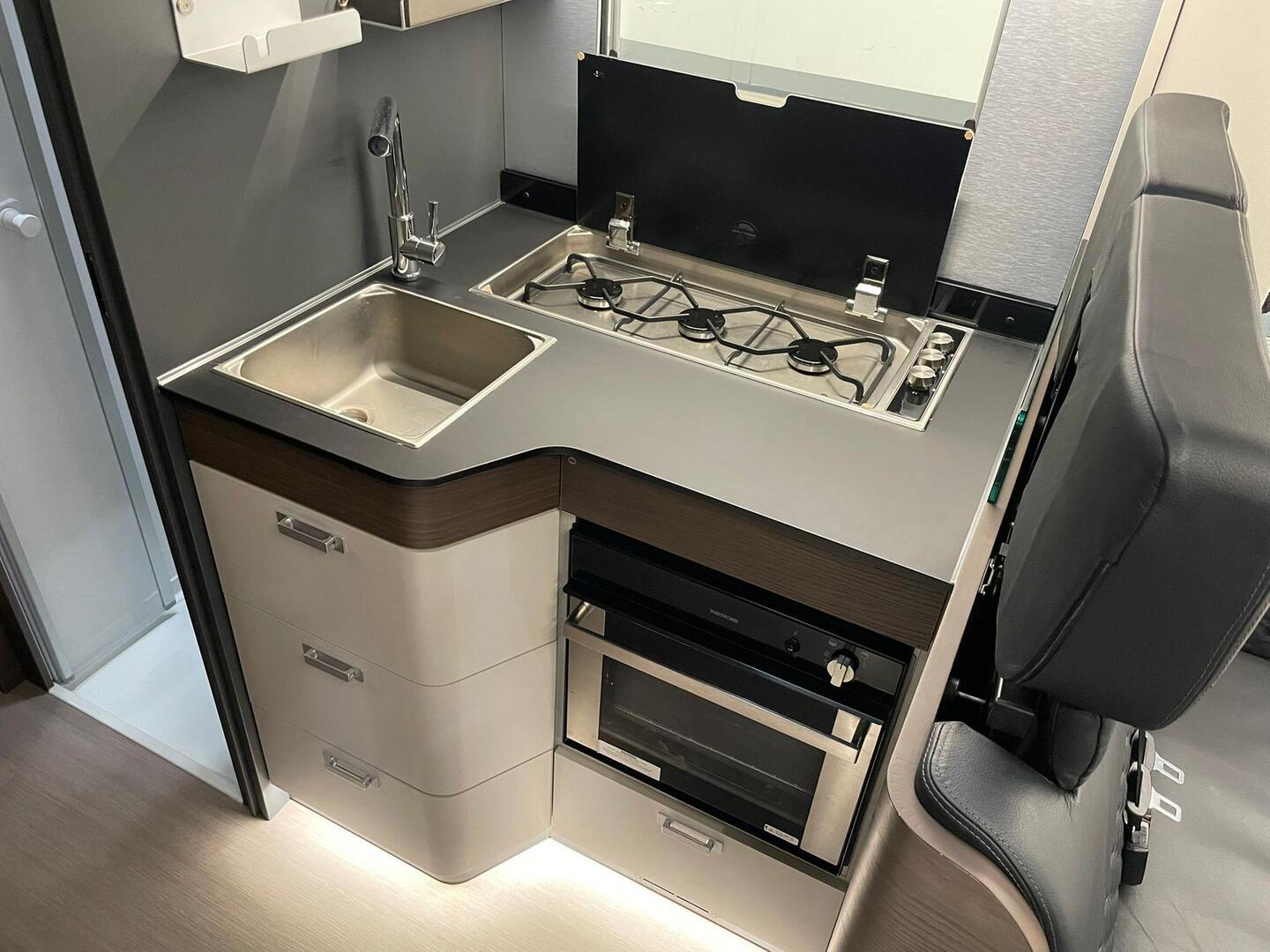 ADRIA MATRIX MB 670SL 2023