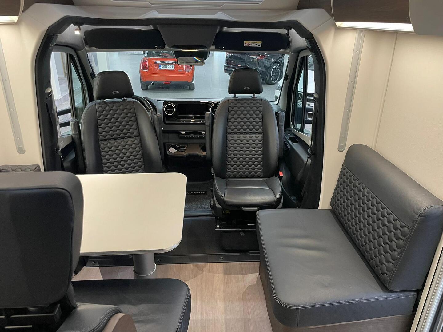 ADRIA MATRIX MB 670SL 2023