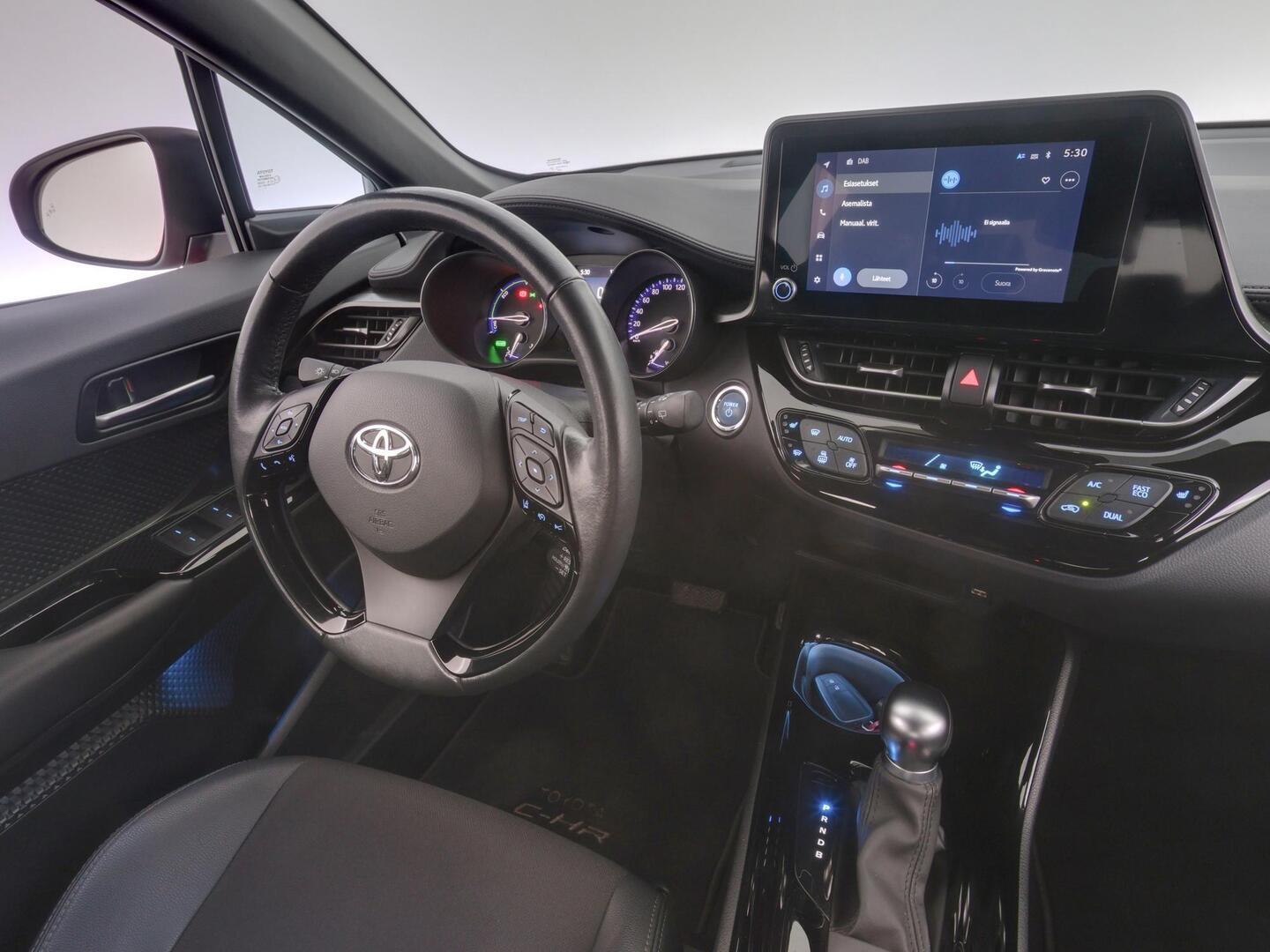 TOYOTA C-HR 2023