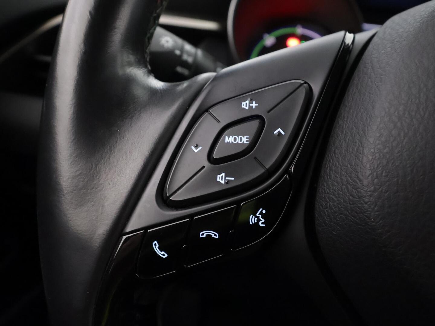 TOYOTA C-HR 2019