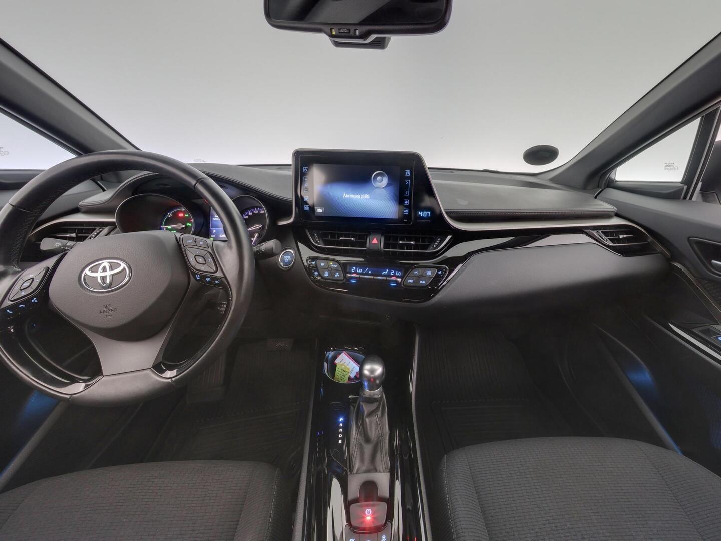TOYOTA C-HR 2019