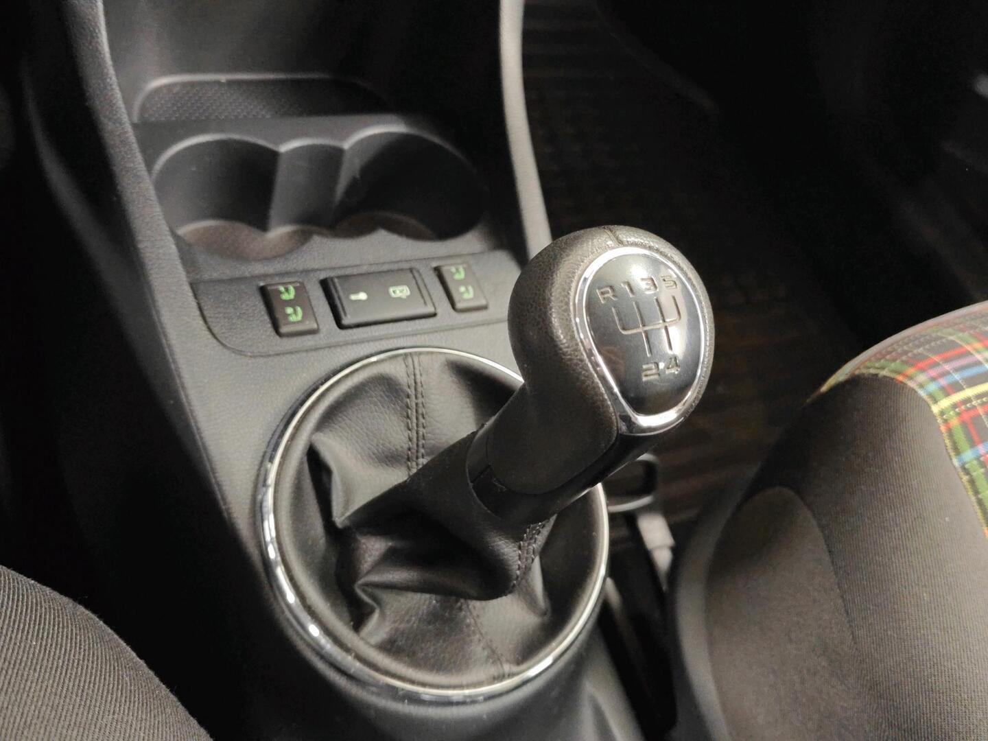 SKODA Fabia 2013