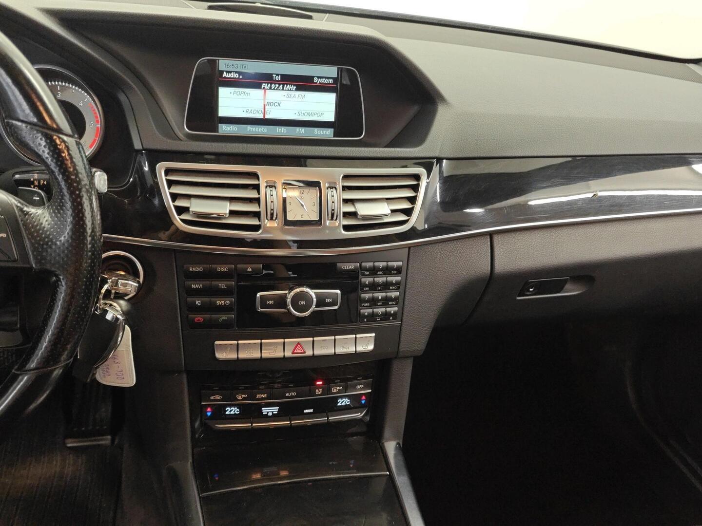 MERCEDES-BENZ E 2013