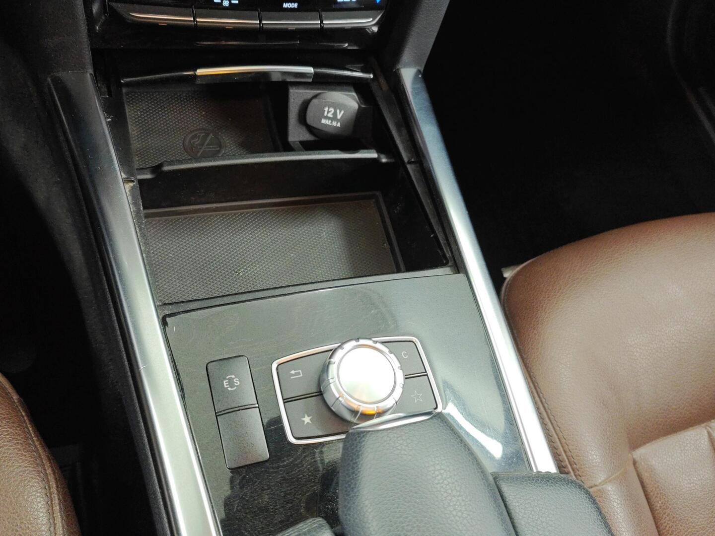 MERCEDES-BENZ E 2013