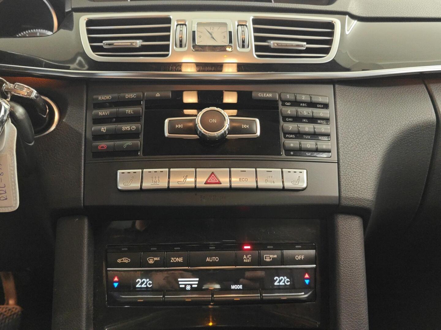 MERCEDES-BENZ E 2013