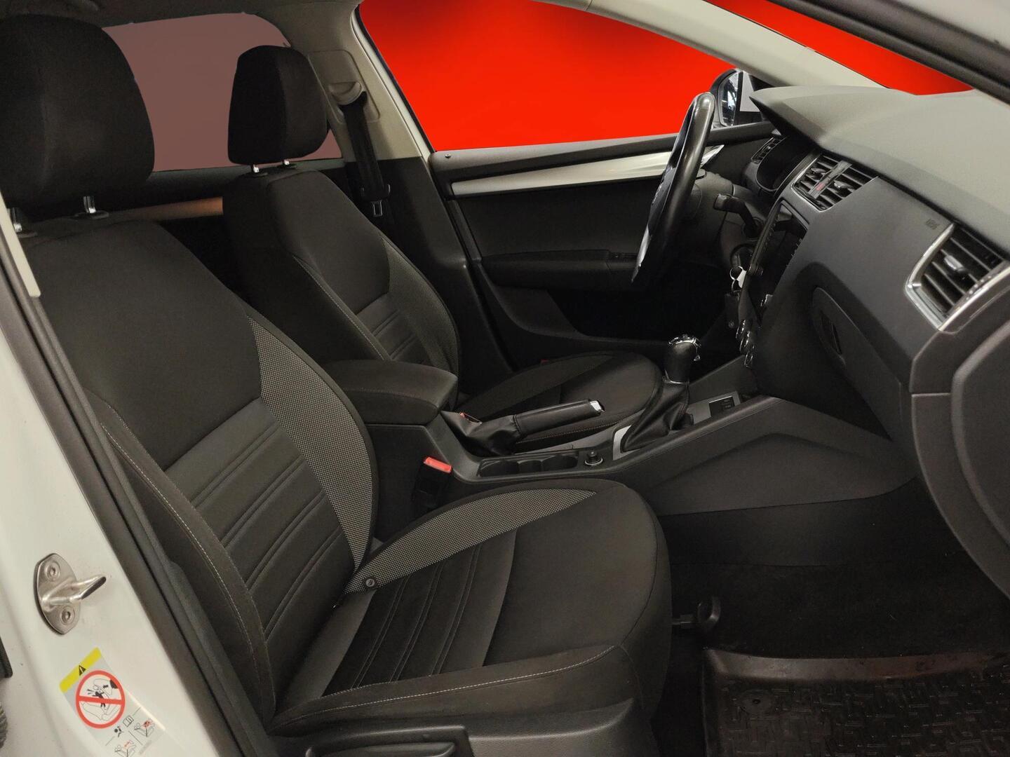 SKODA OCTAVIA 2019