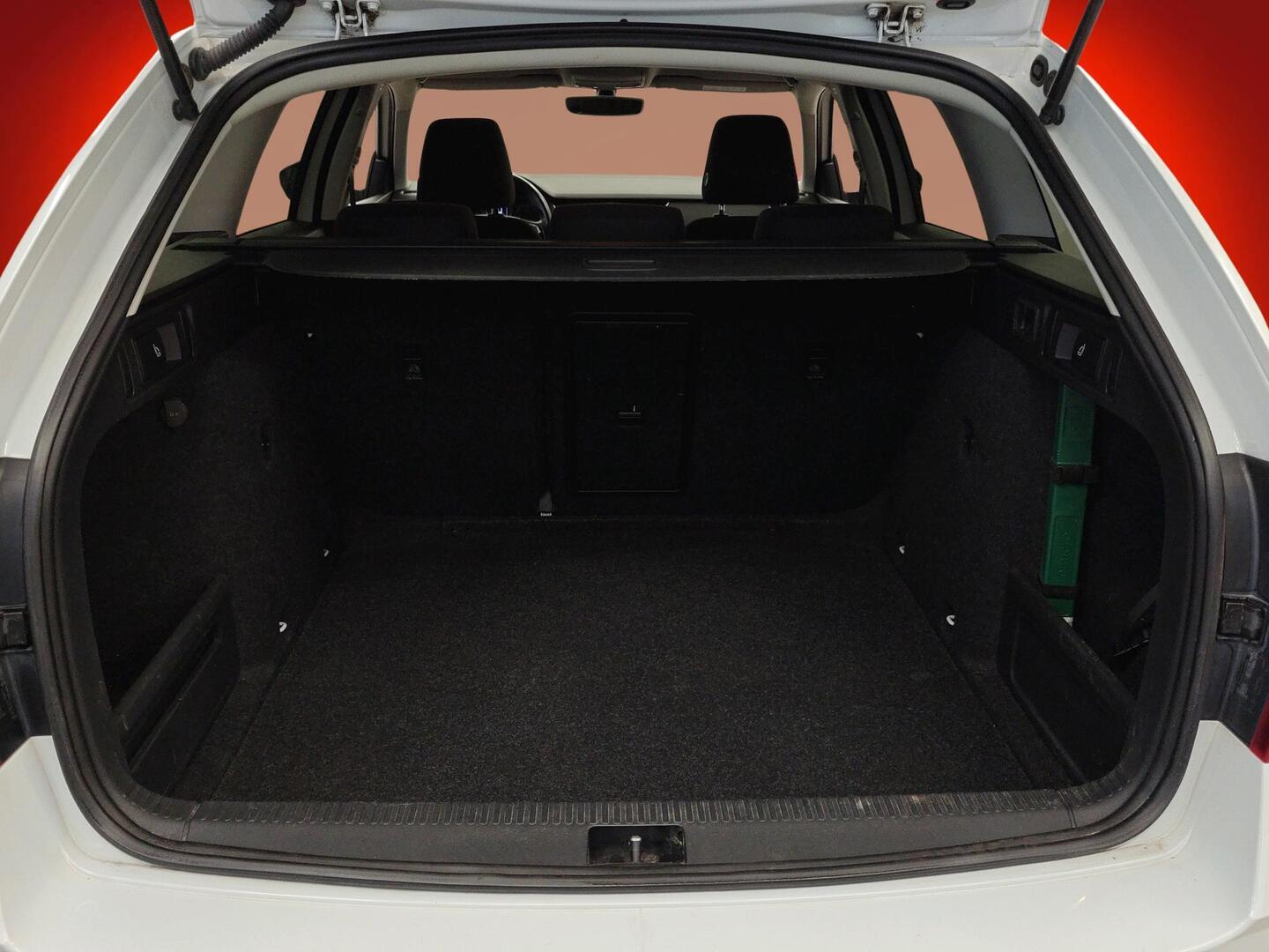 SKODA OCTAVIA 2019