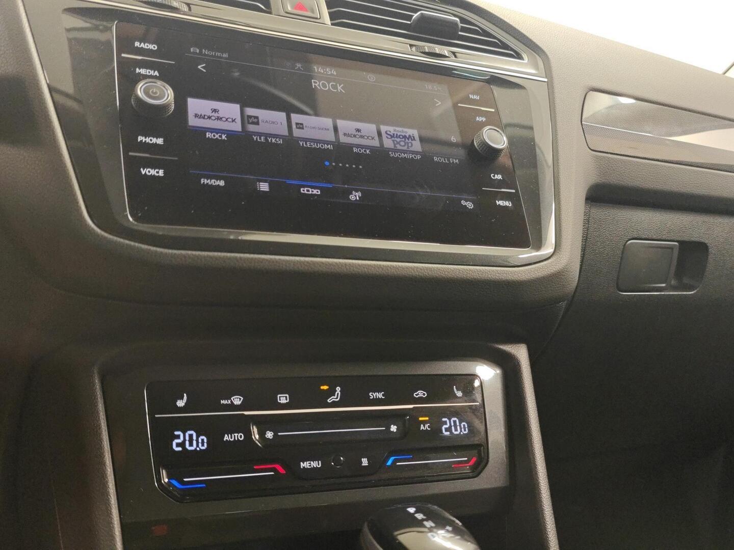 VOLKSWAGEN Tiguan 2021