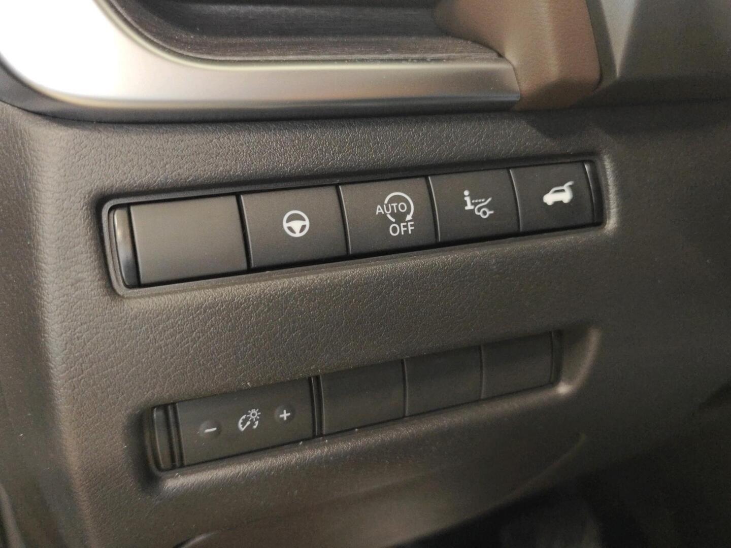NISSAN Qashqai 2025