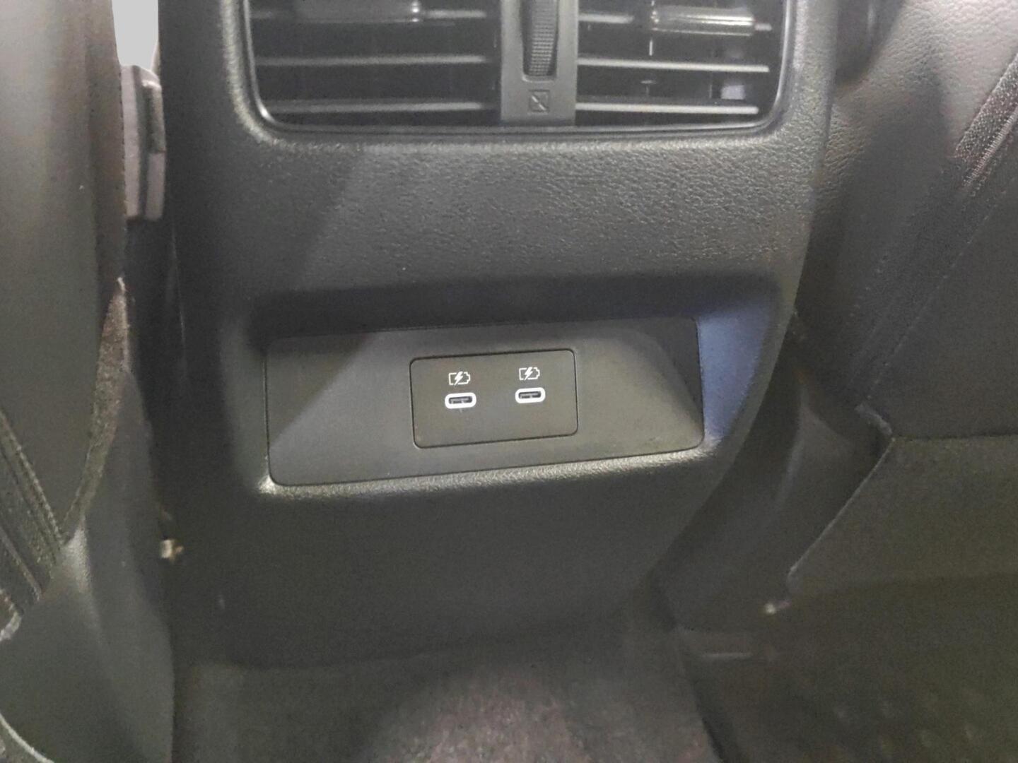 NISSAN Qashqai 2025