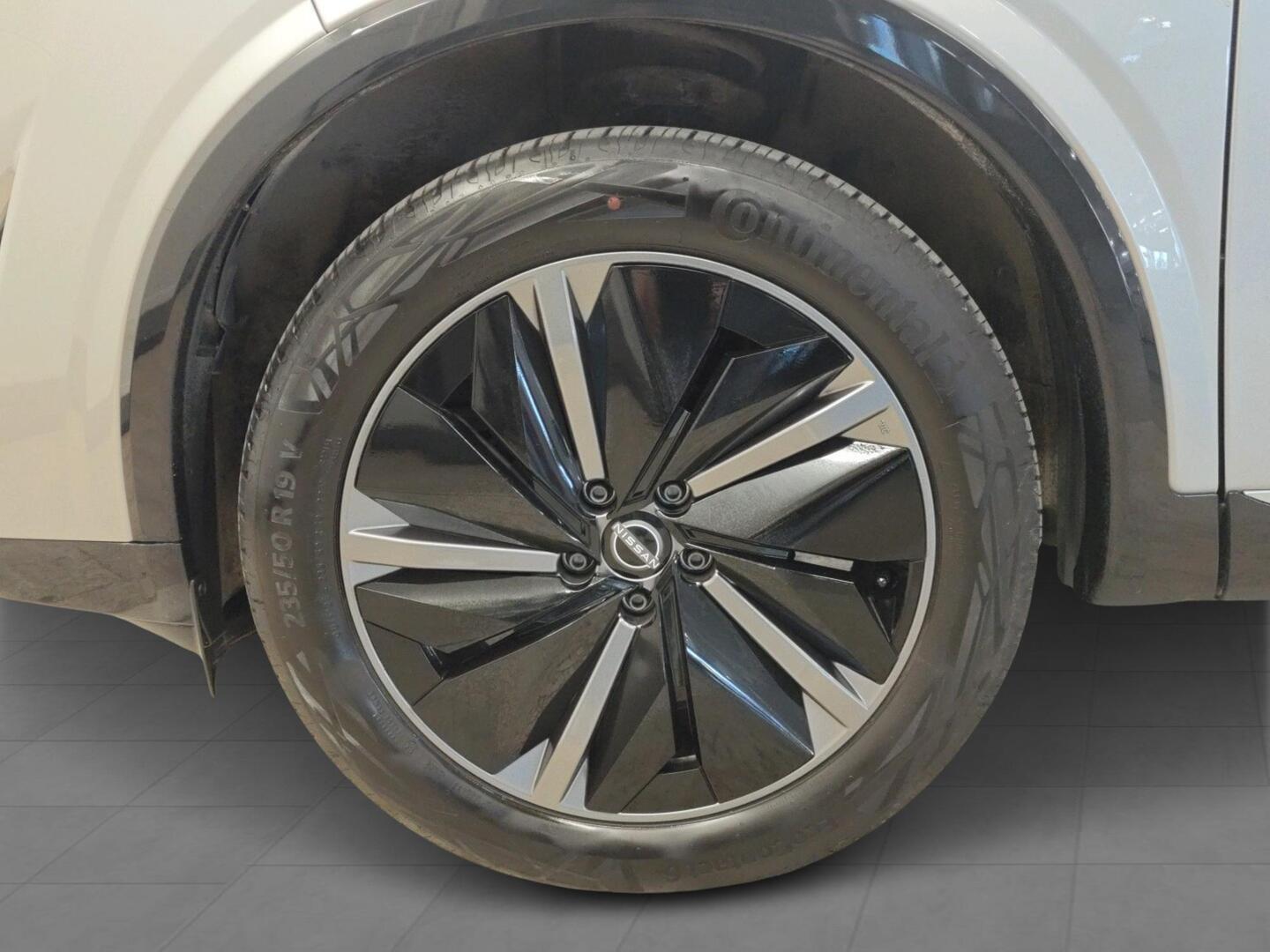 NISSAN Qashqai 2025