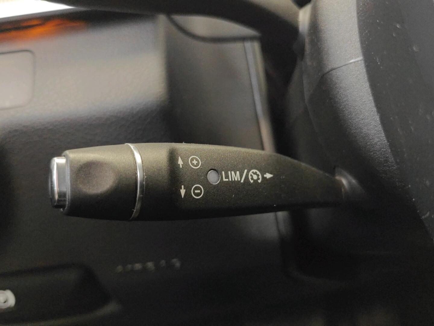 MERCEDES-BENZ E 2015